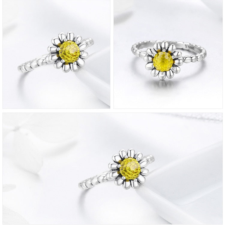 Colourful Daisy Ring